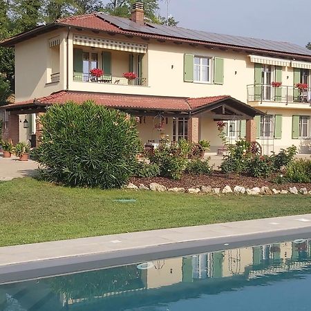 Bed and Breakfast Cascina Il Volo Moncalvo Exterior foto