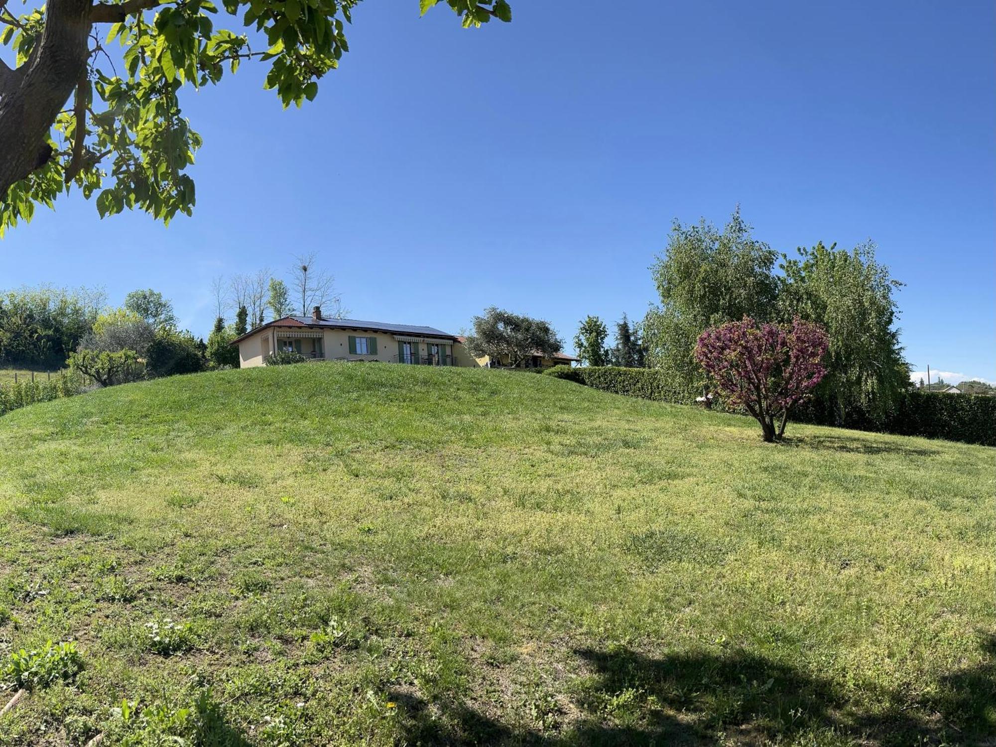 Bed and Breakfast Cascina Il Volo Moncalvo Exterior foto