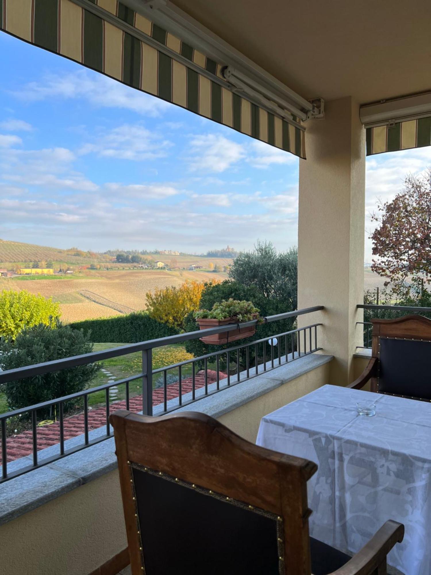 Bed and Breakfast Cascina Il Volo Moncalvo Exterior foto